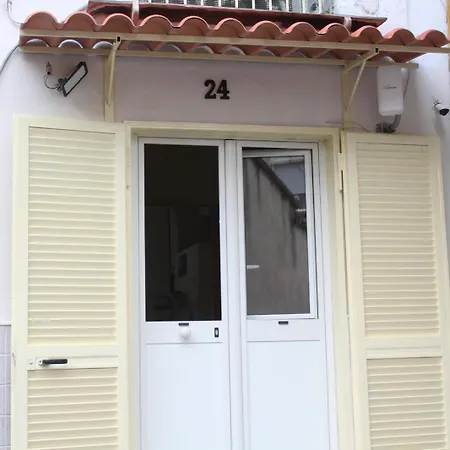 Casa Milu Centro * נאפולי